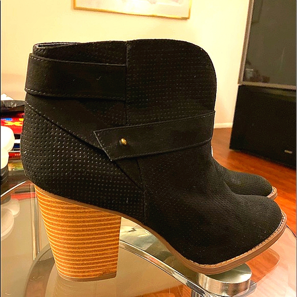 Bootie - Picture 2 of 8